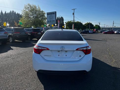 Used 2015 Toyota Corolla S Premium FWD image 8