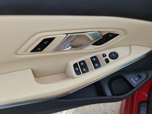 Certified 2024 BMW 330i Sedan w/ Convenience Package RWD image 15