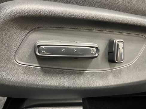 New 2026 Honda HR-V EX-L image 12