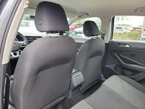 Used 2021 Volkswagen Jetta S w/ Driver Assistance Package FWD image 9
