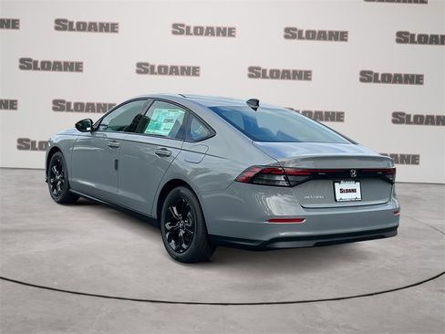 New 2025 Honda Accord SE image 3