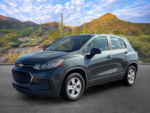 Used 2019 Chevrolet Trax LS FWD image 7