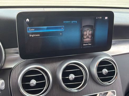 Used 2022 Mercedes-Benz GLC 300 4MATIC w/ Premium Package Lite image 18