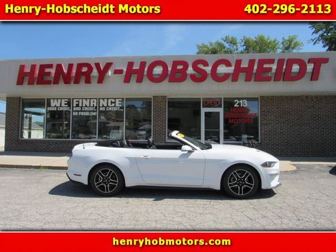 Used 2022 Ford Mustang Premium RWD image 1