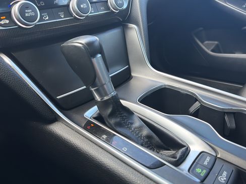 Used 2022 Honda Accord Sport image 16