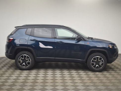 New 2026 Jeep Compass Trailhawk AWD/4WD image 6
