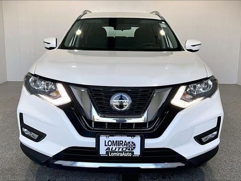 Used 2019 Nissan Rogue S FWD image 2