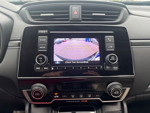 Used 2018 Honda CR-V LX image 19