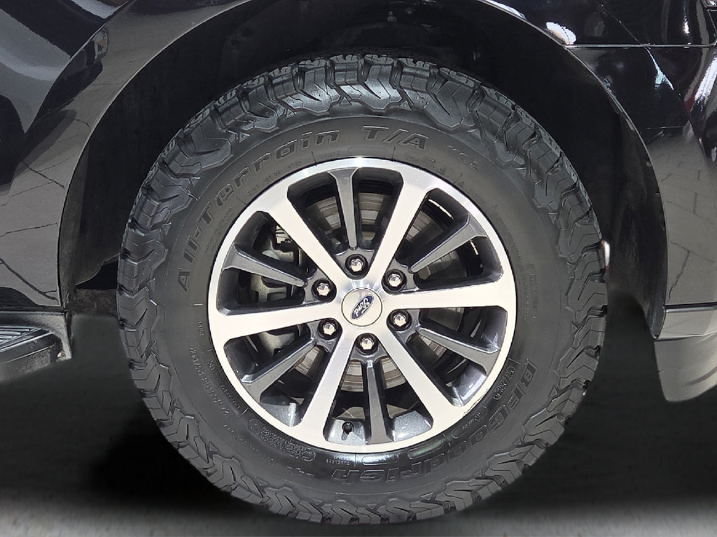 Used 2021 Ford Expedition XLT AWD/4WD image 8