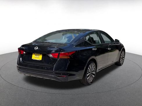 Used 2025 Nissan Altima 2.5 SV FWD image 20
