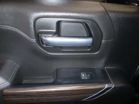 Used 2021 Chevrolet Silverado 1500 LT Trail Boss w/ Bed Protection Package image 42