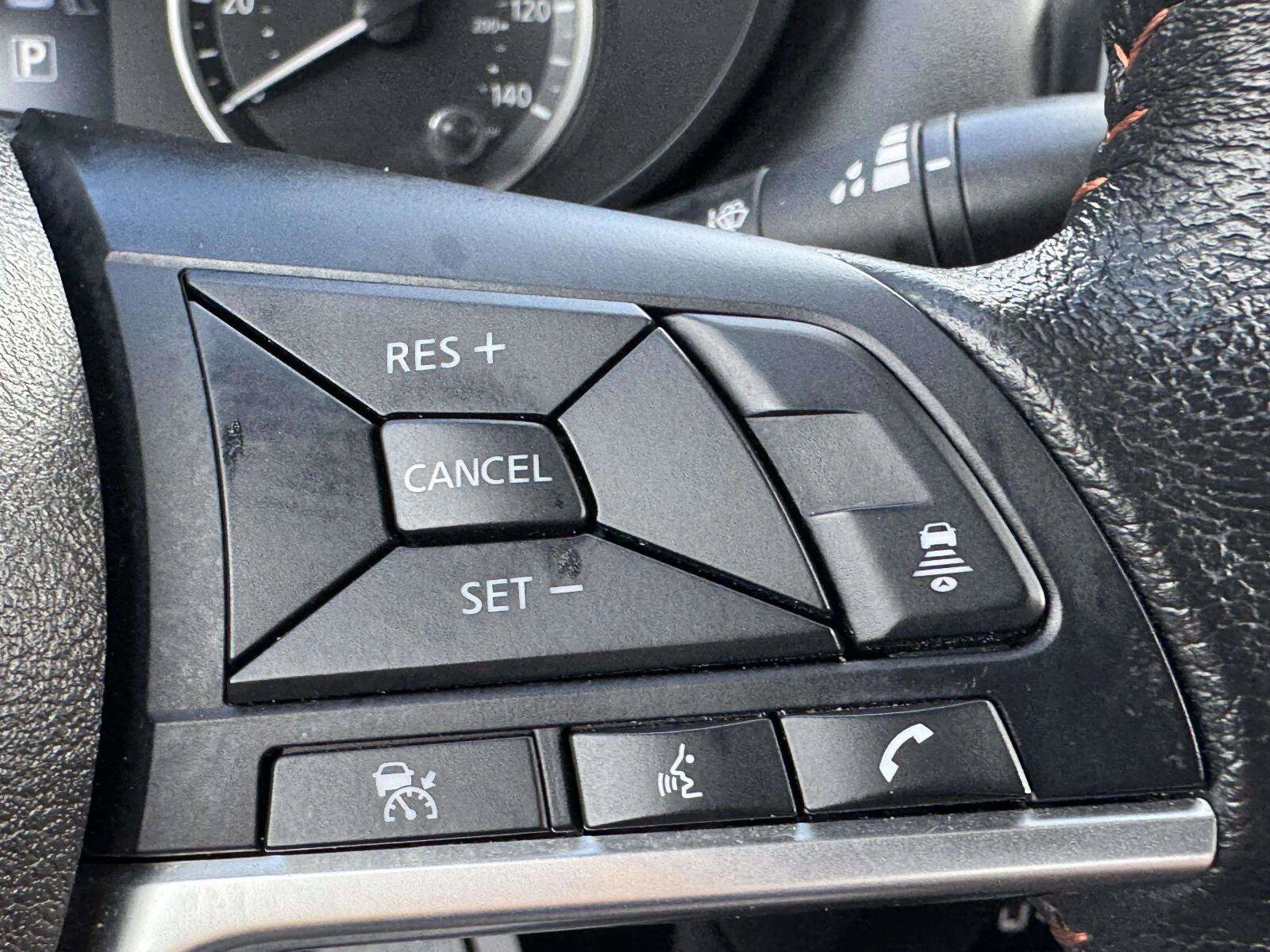 Used 2021 Nissan Versa SR w/ Convenience Package FWD image 24