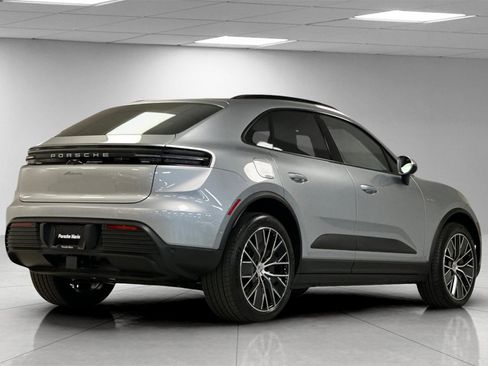 New 2025 Porsche Macan Electric image 8