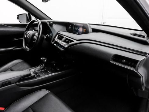 Used 2019 Lexus UX 200 w/ Premium Package FWD image 19