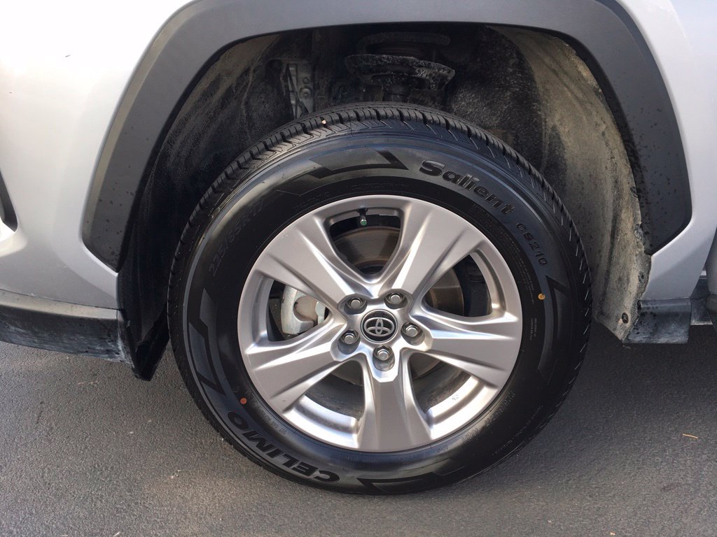Used 2025 Toyota RAV4 XLE AWD/4WD image 34