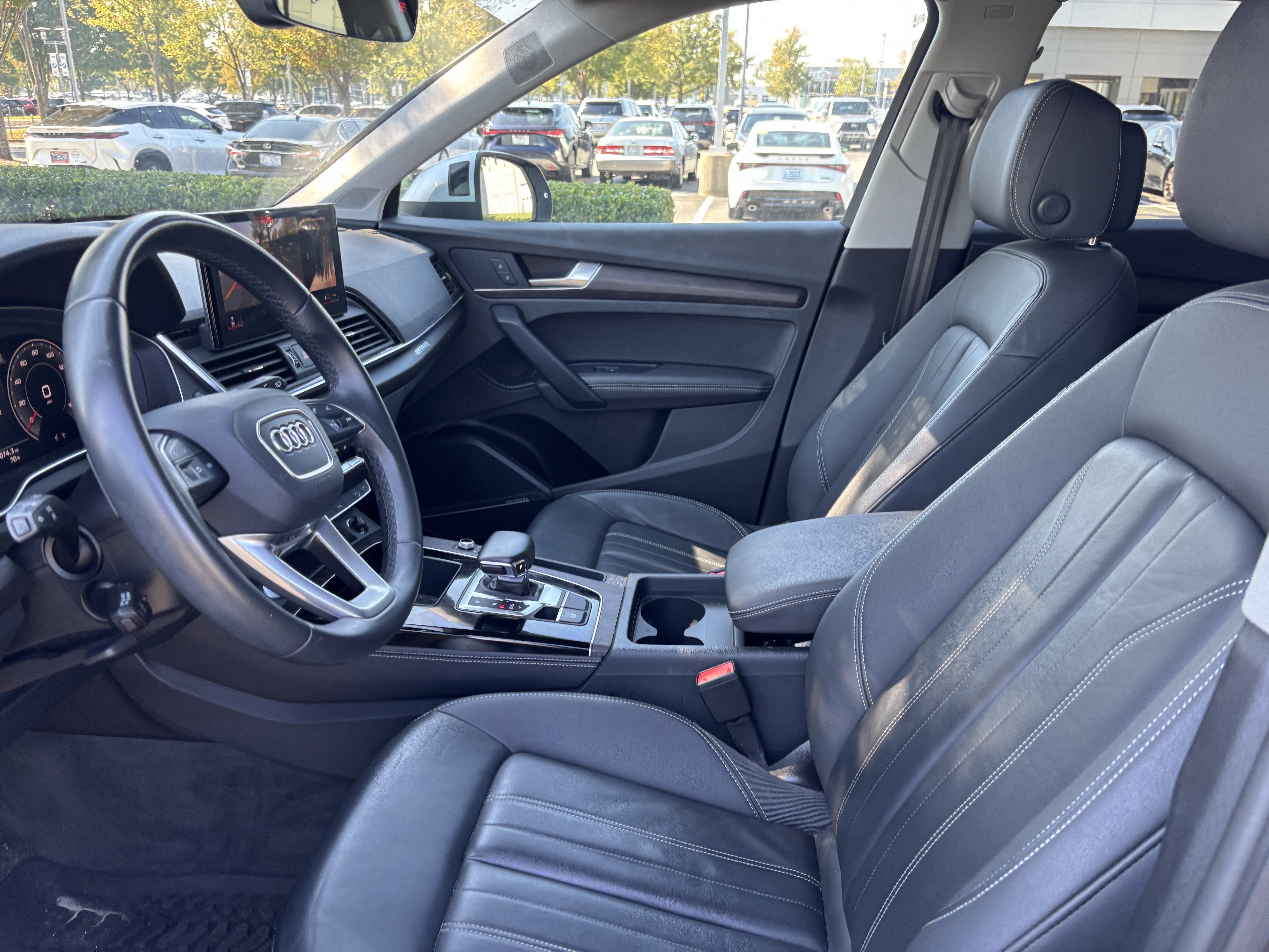 Used 2023 Audi Q5 2.0T Premium Plus w/ Premium Plus Package AWD/4WD image 17