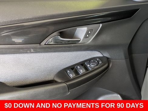 Used 2025 Chevrolet TrailBlazer LT AWD/4WD image 13
