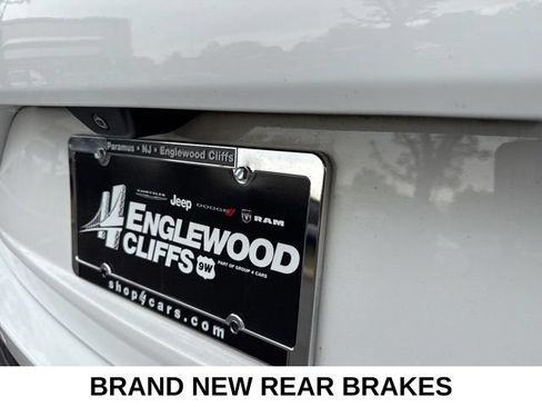 Used 2023 Jeep Grand Cherokee Altitude AWD/4WD image 16