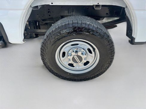 Used 2024 Ford F250 4x4 Crew Cab Super Duty image 28