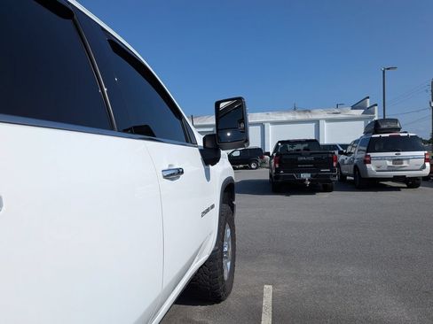 Used 2022 Chevrolet Silverado 2500 LTZ w/ LTZ Convenience Package AWD/4WD image 10