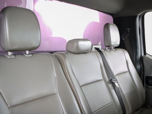 Used 2022 Ford F250 XL w/ Power Equipment Group image 28