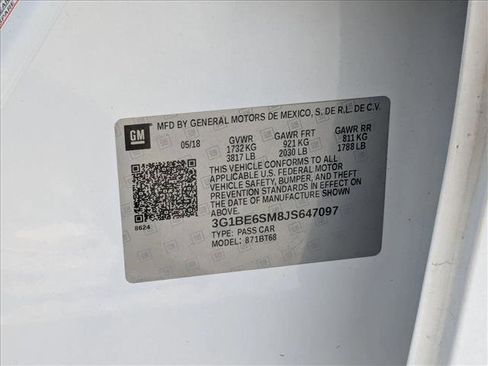 Used 2018 Chevrolet Cruze LT FWD image 15
