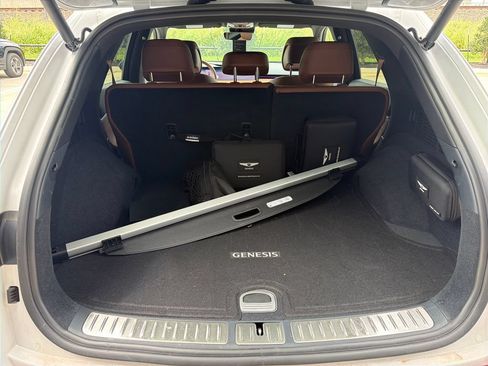 Certified 2026 Genesis GV70 2.5T Advanced AWD/4WD image 16