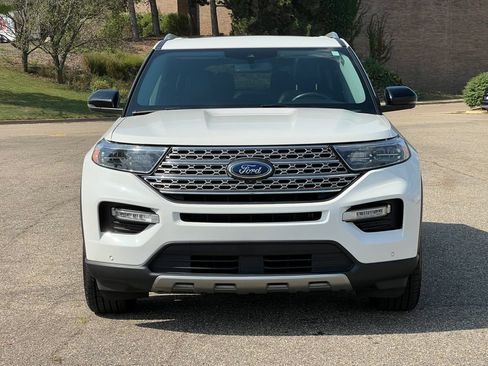 Used 2021 Ford Explorer Limited w/ Equipment Group 301A AWD/4WD image 43