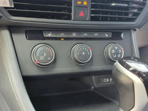 Used 2024 Volkswagen Jetta Sport FWD image 19