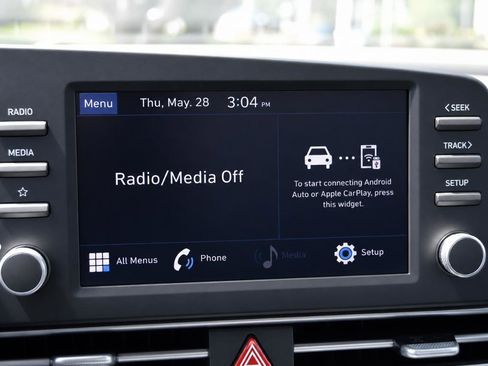 Used 2023 Hyundai Elantra SE FWD image 9