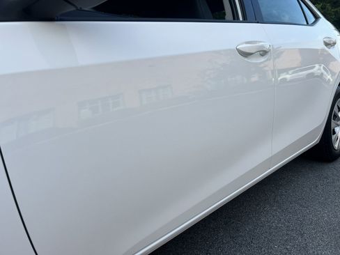 Used 2017 Toyota Corolla L w/ Carpet Mat Package (TMS) FWD image 73