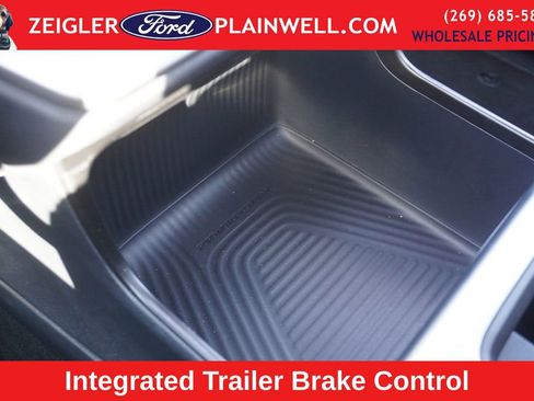 Used 2025 Ford Expedition Max Active image 32