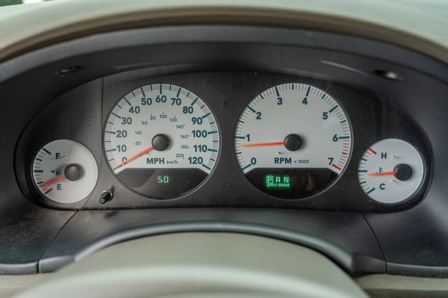 Used 2005 Dodge Grand Caravan SE w/ Popular Equipment Group I FWD image 25