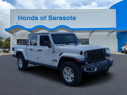 Used 2022 Jeep Gladiator Sport