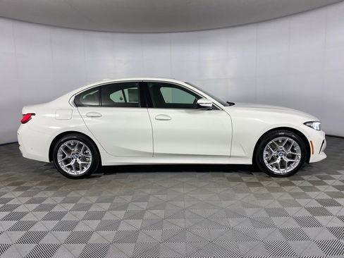 New 2025 BMW 330i xDrive Sedan w/ Premium Package image 27