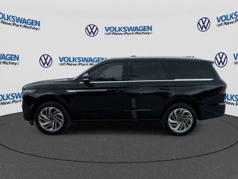 Used 2025 Lincoln Navigator Reserve AWD/4WD image 5
