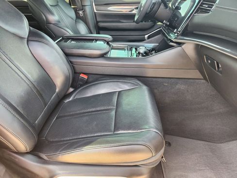 Used 2022 Jeep Wagoneer Series I w/ Premium Group I image 14