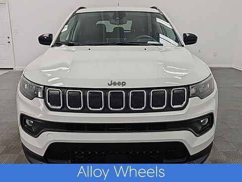 Used 2022 Jeep Compass Latitude image 4