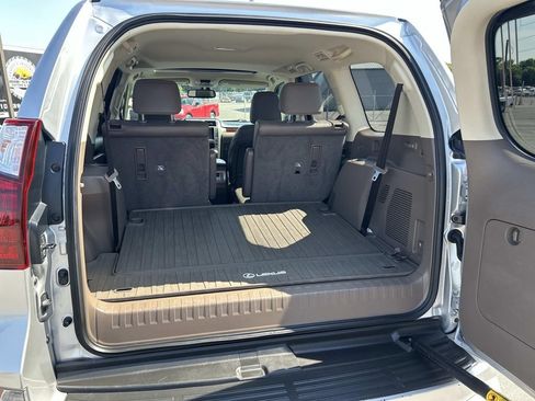 Used 2019 Lexus GX 460 Premium AWD/4WD image 16