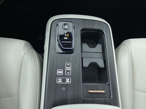 Certified 2024 Nissan Ariya AWD image 21