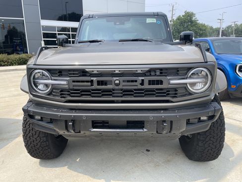 New 2025 Ford Bronco Raptor image 9