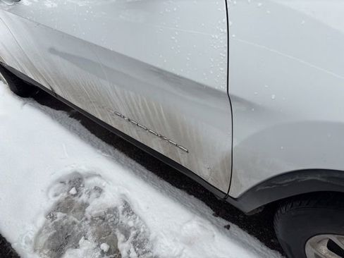 Used 2018 Jeep Cherokee Latitude Plus w/ Comfort/Convenience Group image 11