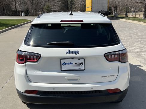 Used 2018 Jeep Compass Sport w/ Tech Group image 9