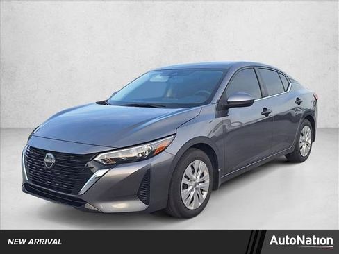 Used 2025 Nissan Sentra S image 1