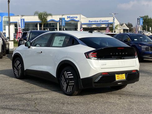 New 2026 Nissan Leaf SV+ image 4