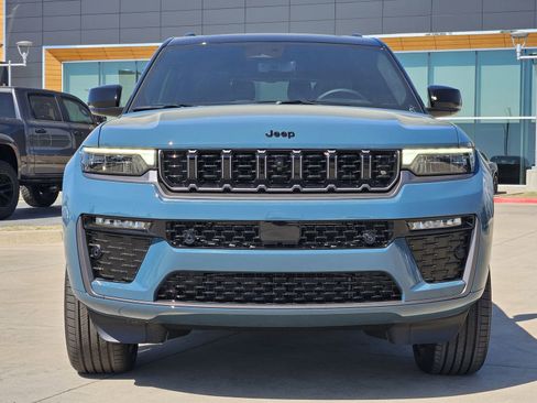 New 2026 Jeep Grand Cherokee L Summit w/ Obsidian Package image 6