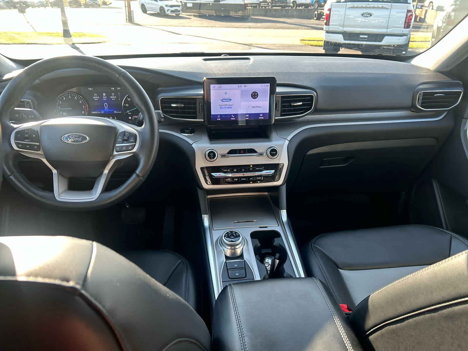 Used 2023 Ford Explorer XLT w/ Equipment Group 202A AWD/4WD image 14