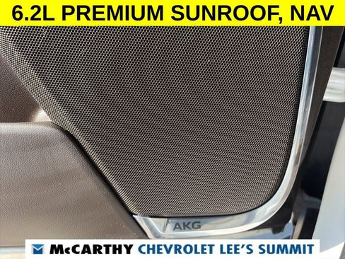 Used 2022 Cadillac Escalade ESV Premium Luxury image 61