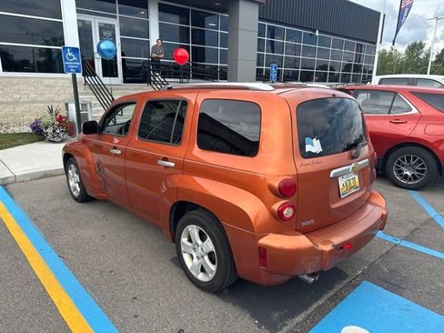 Used 2006 Chevrolet HHR LT FWD image 7