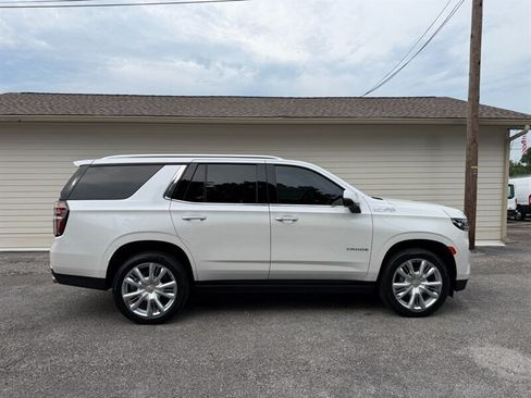 Used 2024 Chevrolet Tahoe High Country AWD/4WD image 1